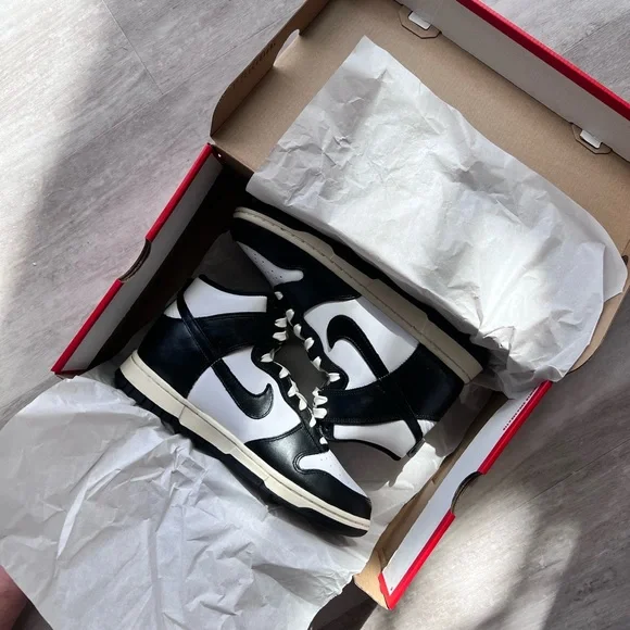 Nike Dunk High Vintage Panda W8 - Picture 8 of 8